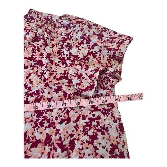 NYDJ Ditsy Floral Petal Short Sleeve Fairy Dust Floral Print Blouse Size S NEW - Picture 12 of 15